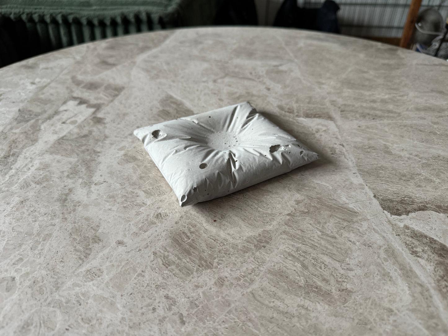 Betongljuskudde – Nordic Melt Original